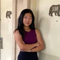 Sitter Profile Image: Gloria H.