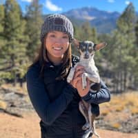 Sitter Profile Image: Angela W.