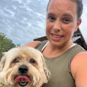 Sitter Profile Image: Sarah H.