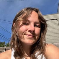 Sitter Profile Image: Emma W.