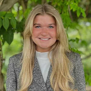 Sitter Profile Image: Emma C.