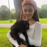 Sitter Profile Image: Mia T.