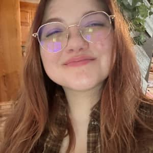 Sitter Profile Image: Abigail S.