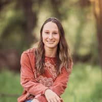 Sitter Profile Image: Anne Y.