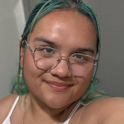Sitter Profile Image: Ariel C.