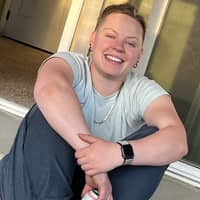 Sitter Profile Image: Ashley F.