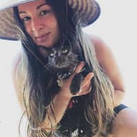 Sitter Profile Image: Ashley L.