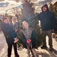 Sitter Profile Image: Emma S.