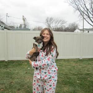 Sitter Profile Image: Lenys H.