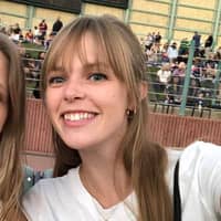 Sitter Profile Image: Madeline L.