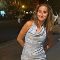 Sitter Profile Image: Isabella C.