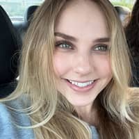 Sitter Profile Image: Christina V.