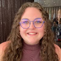 Sitter Profile Image: jenoa j.