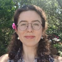 Sitter Profile Image: Aurora G.