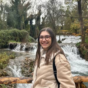 Sitter Profile Image: Maria A.