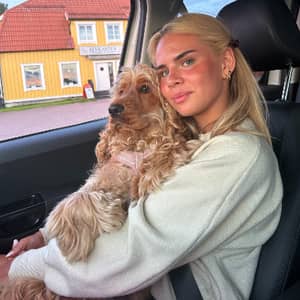 Sitter Profile Image: Leia-Milou N.