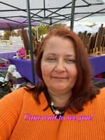 Sitter Profile Image: Julie C.