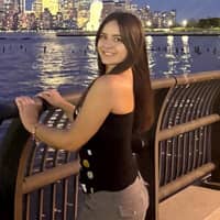 Sitter Profile Image: Selin S.