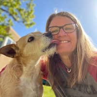 Sitter Profile Image: Julie W.