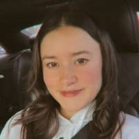 Sitter Profile Image: Laura G.