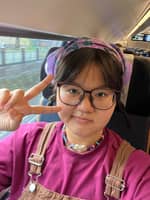 Passarens profilbild: YUTONG L.