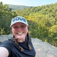 Sitter Profile Image: Helen H.