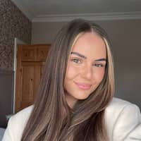 Sitter Profile Image: Rebecca W.