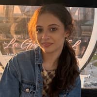 Sitter Profile Image: Lela V.