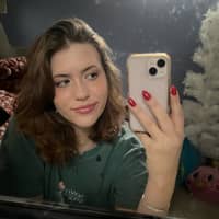 Sitter Profile Image: Charlotte R.