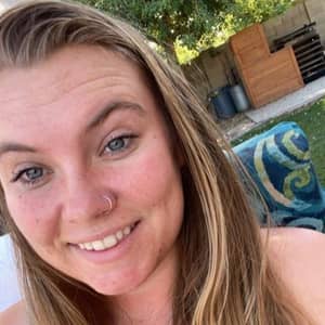 Sitter Profile Image: Christine E.