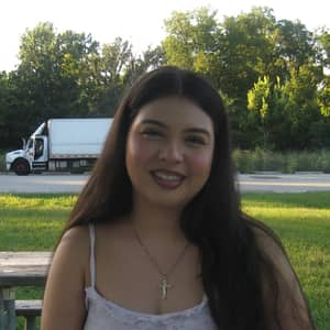 Sitter Profile Image: Giselle C.