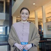 Sitter Profile Image: Leah M.