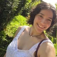 Sitter Profile Image: Andrea V.