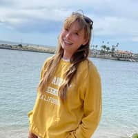 Sitter Profile Image: Sarah M.