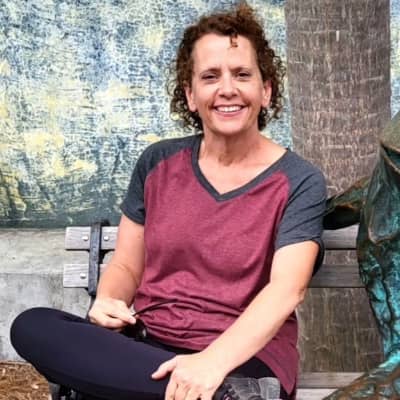 Sitter Profile Image: Cari N.