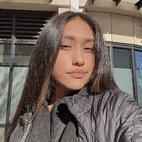 Sitter Profile Image: Ariana M.