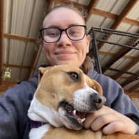 Sitter Profile Image: Sara L.