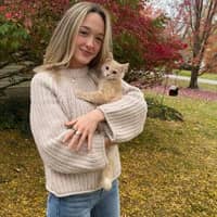 Sitter Profile Image: Claire M.