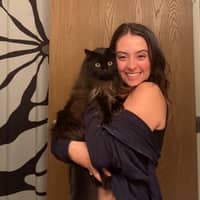 Sitter Profile Image: Elaina P.