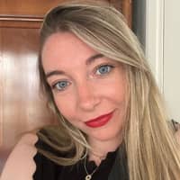 Sitter Profile Image: Lola F.