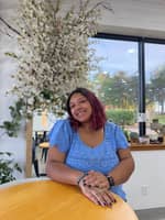 Sitter Profile Image: amaya b.