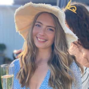 Sitter Profile Image: Sanna L.