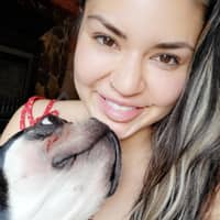 Sitter Profile Image: Geyllynne H.