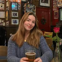 Sitter Profile Image: Ellie W.