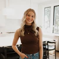 Sitter Profile Image: Cassie Z.