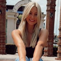 Sitter Profile Image: Allison S.