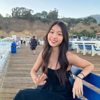 Sitter Profile Image: Rebecca Y.