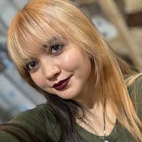 Sitter Profile Image: Evelynn L.