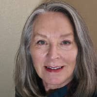 Sitter Profile Image: Renee L.