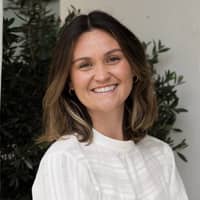 Sitter Profile Image: Julia H.